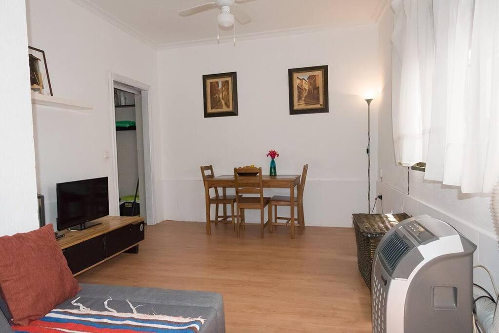 The Oasis One Spacious Apartment In Sevilla Ngoại thất bức ảnh